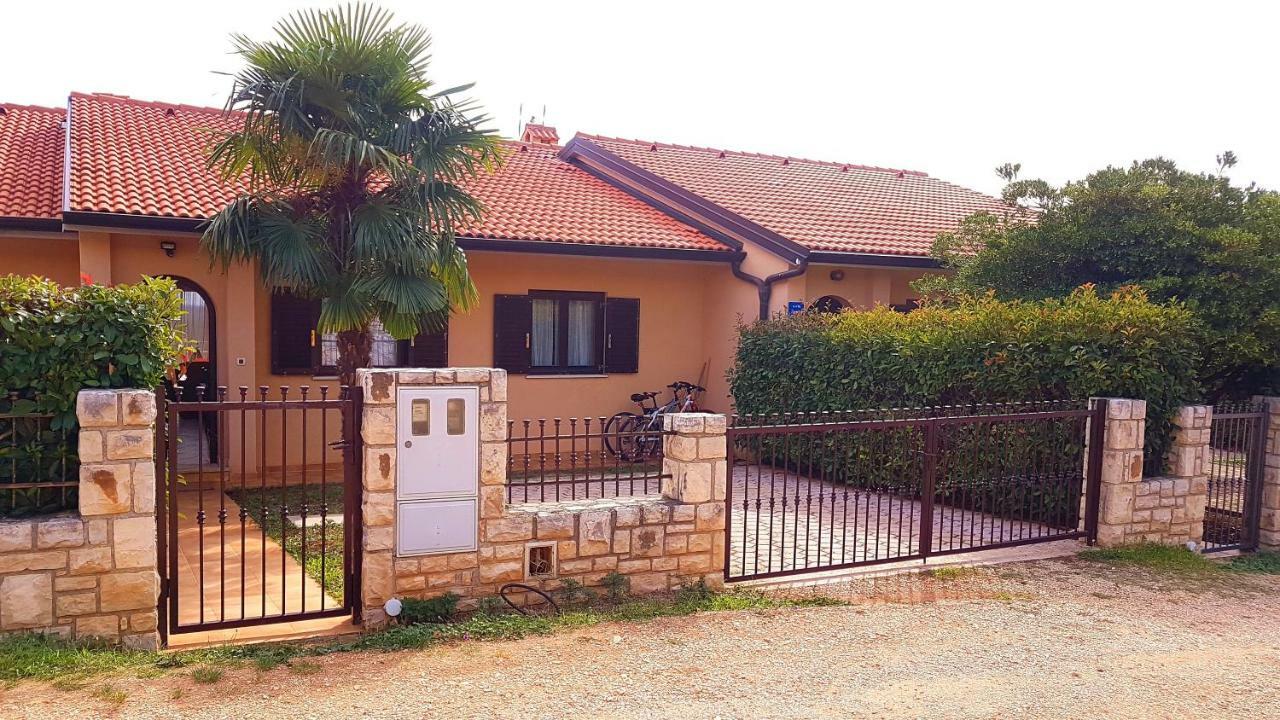 Holiday Home Marina Kaštelir Extérieur photo