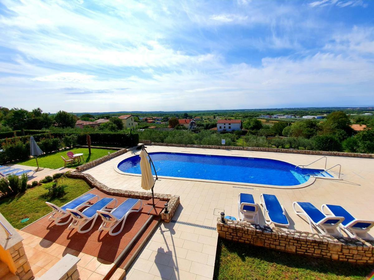 Holiday Home Marina Kaštelir Extérieur photo
